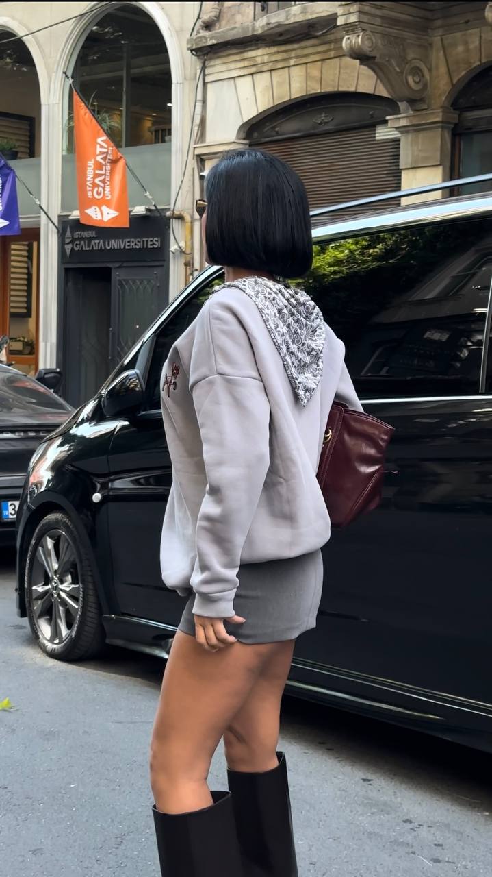 Gazelle Logo Oversized Sweatshirt