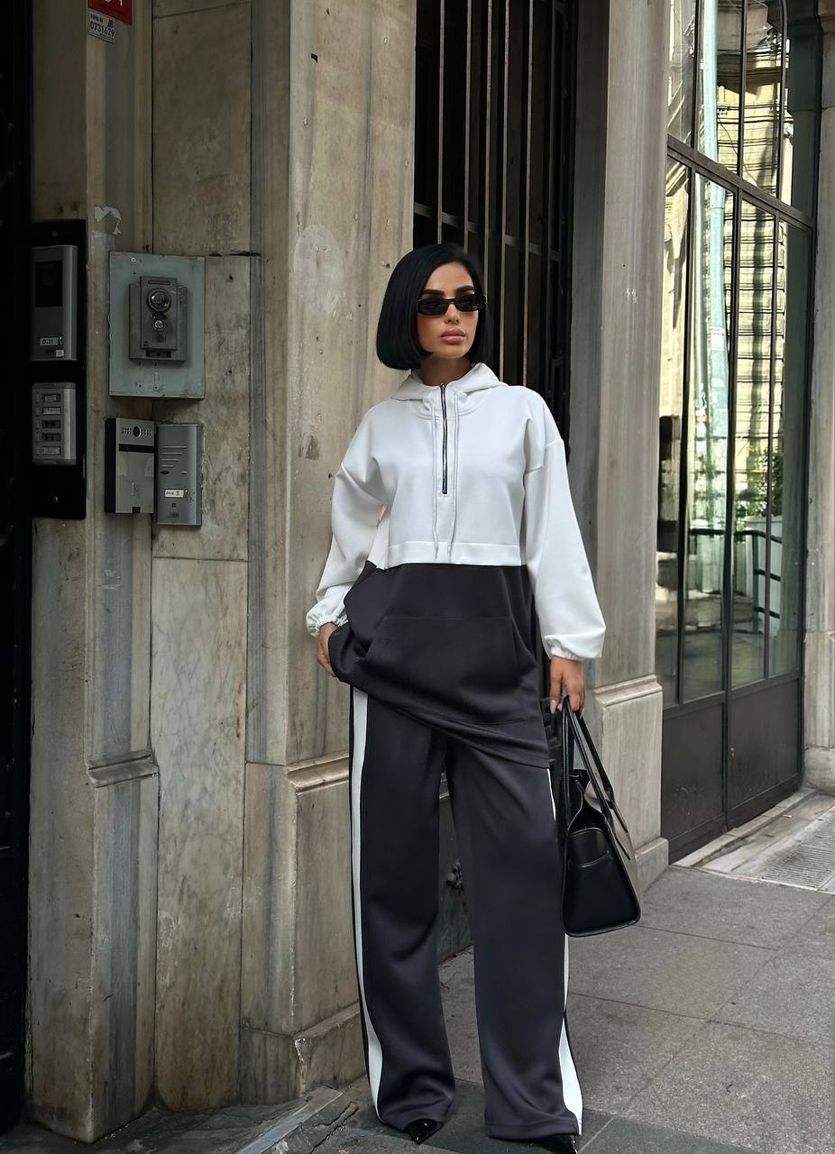 The Contrast Line Set