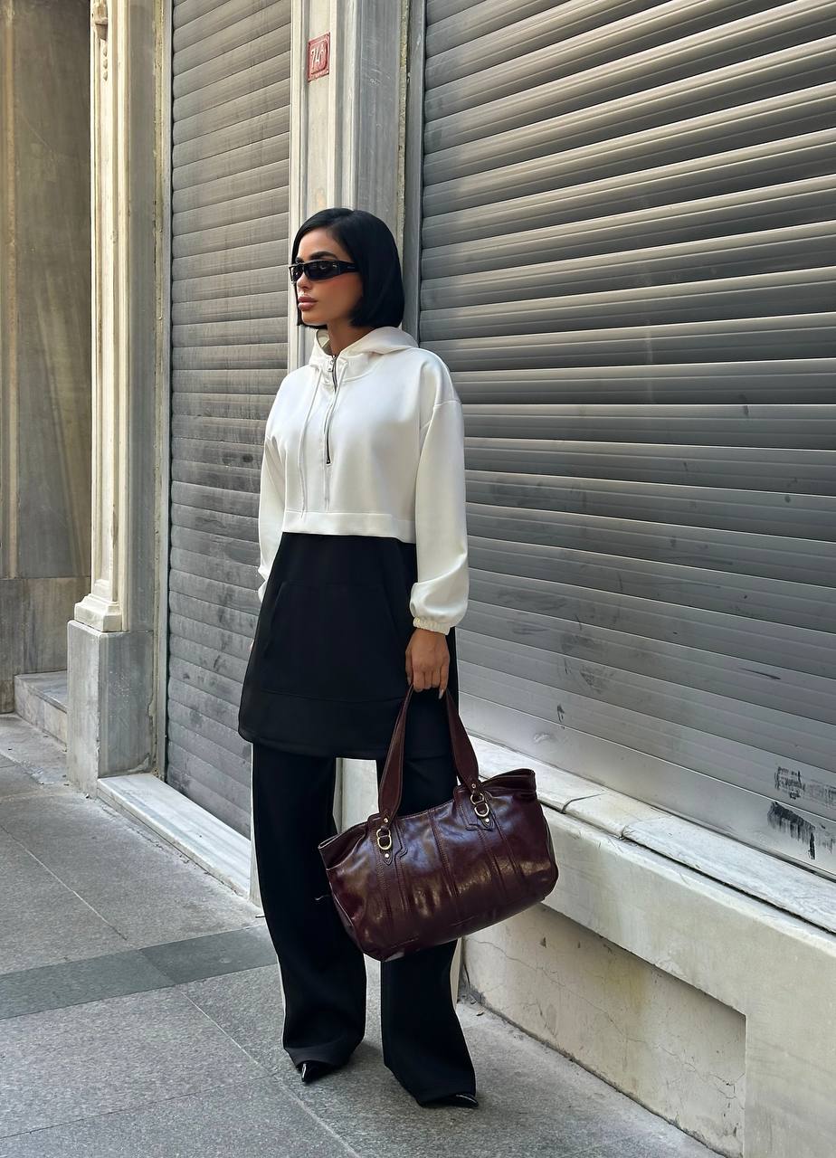 The Contrast Line Set