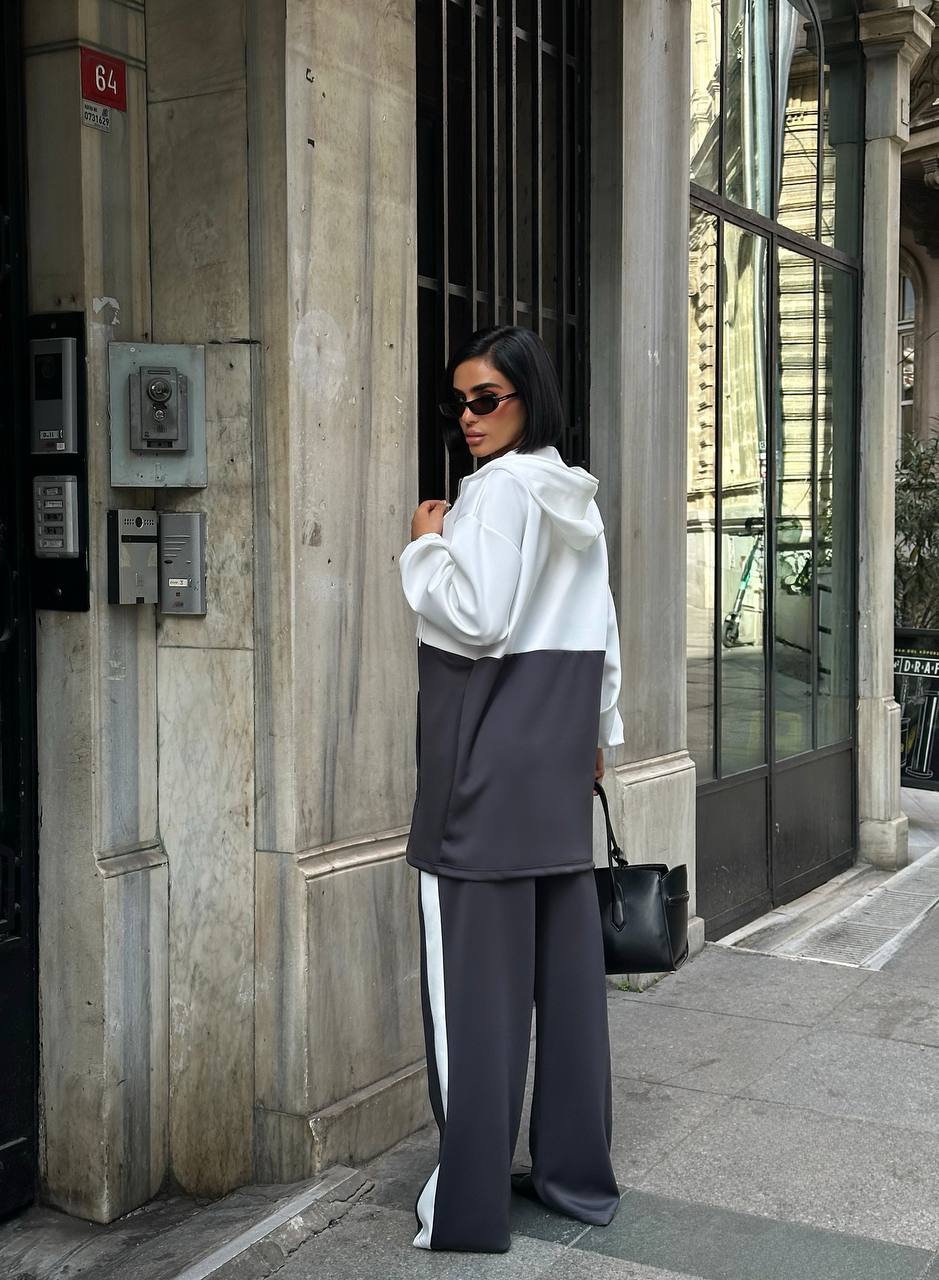 The Contrast Line Set