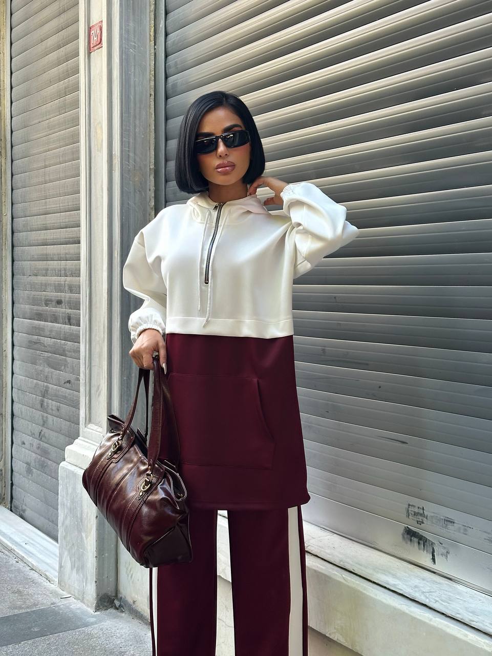 The Contrast Line Set