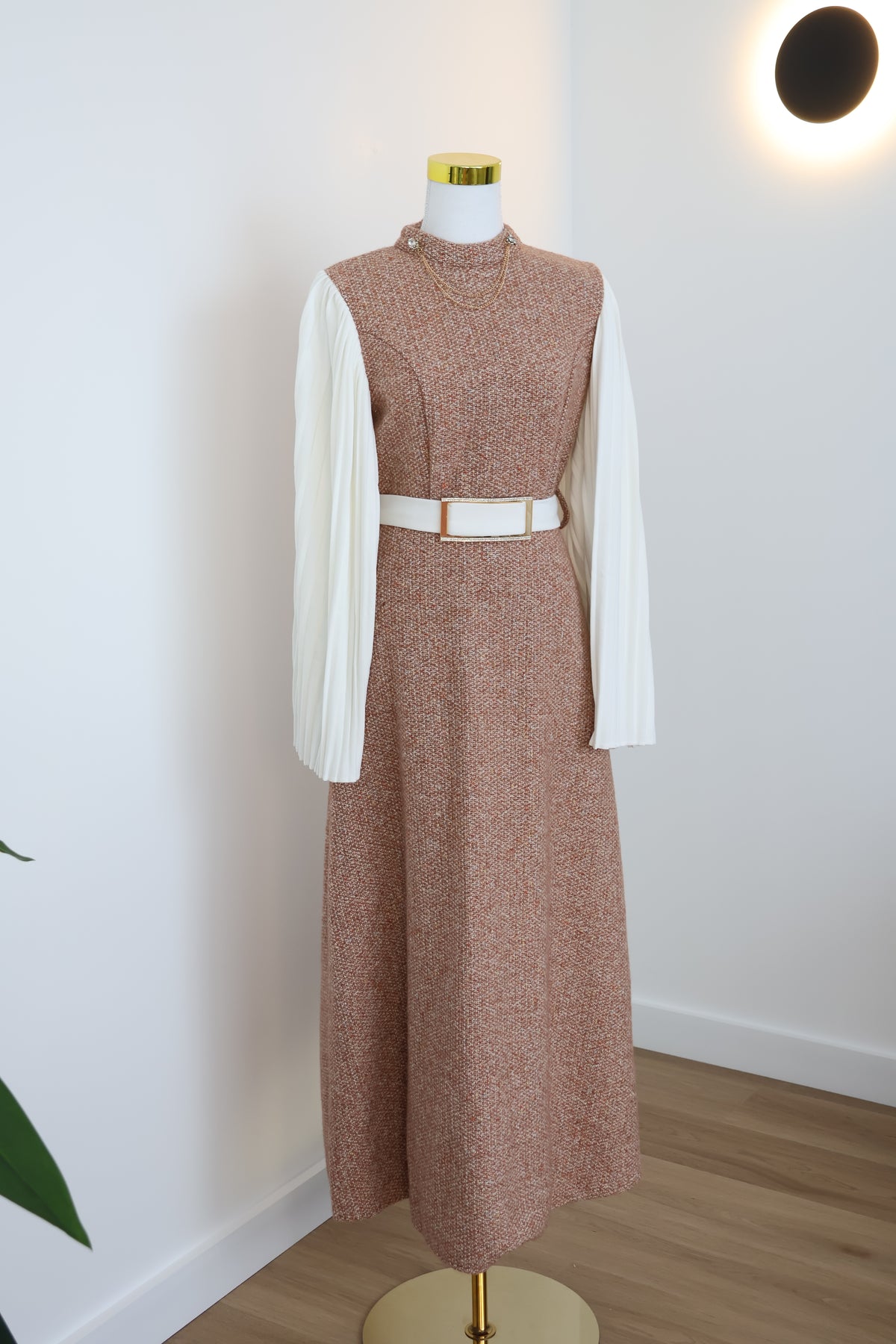 Élise Pleated Sleeve Dress