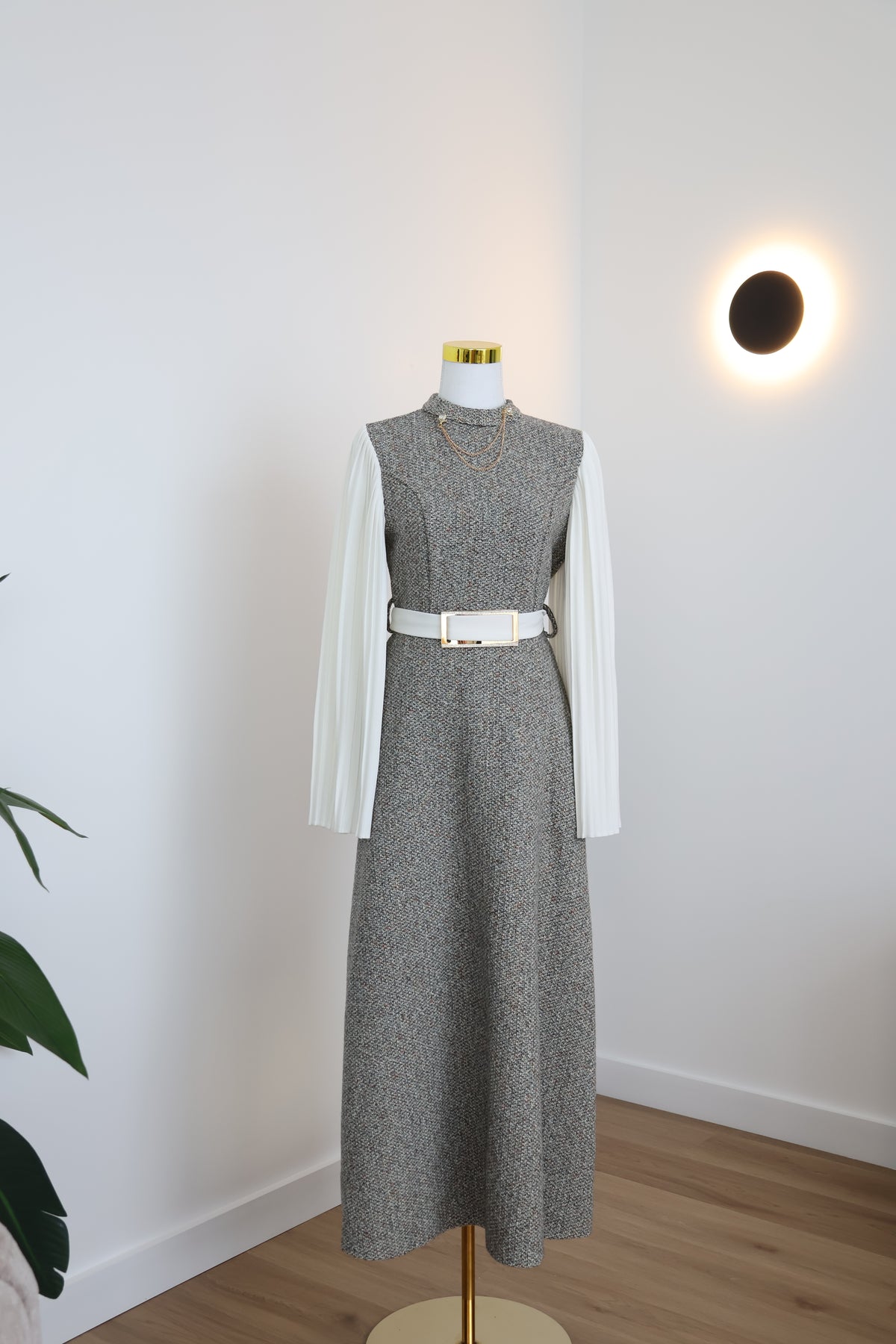 Élise Pleated Sleeve Dress