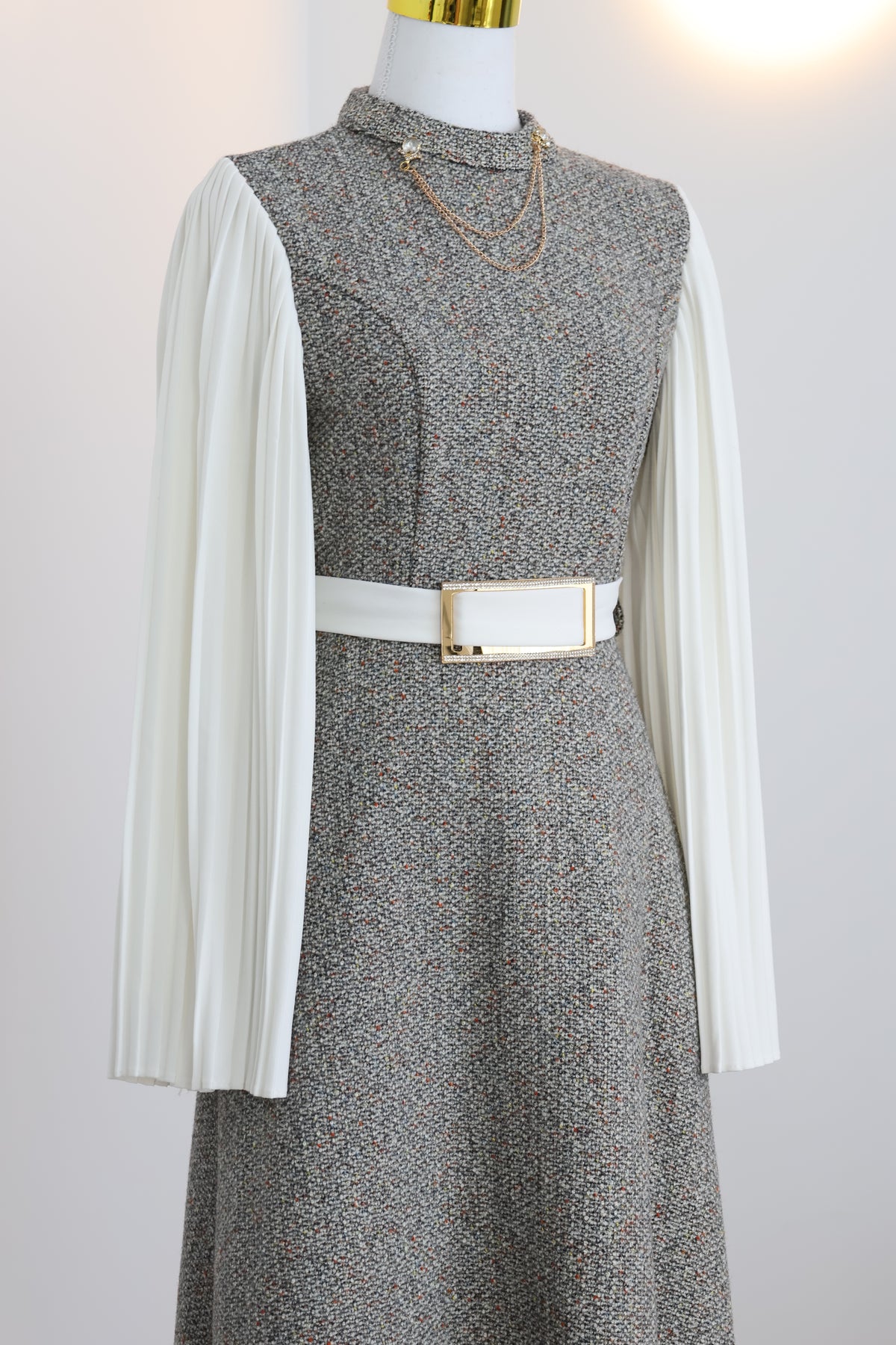 Élise Pleated Sleeve Dress