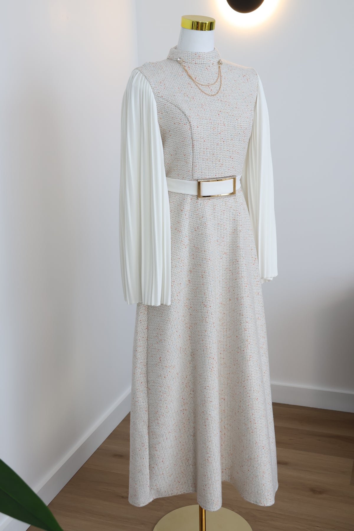 Élise Pleated Sleeve Dress
