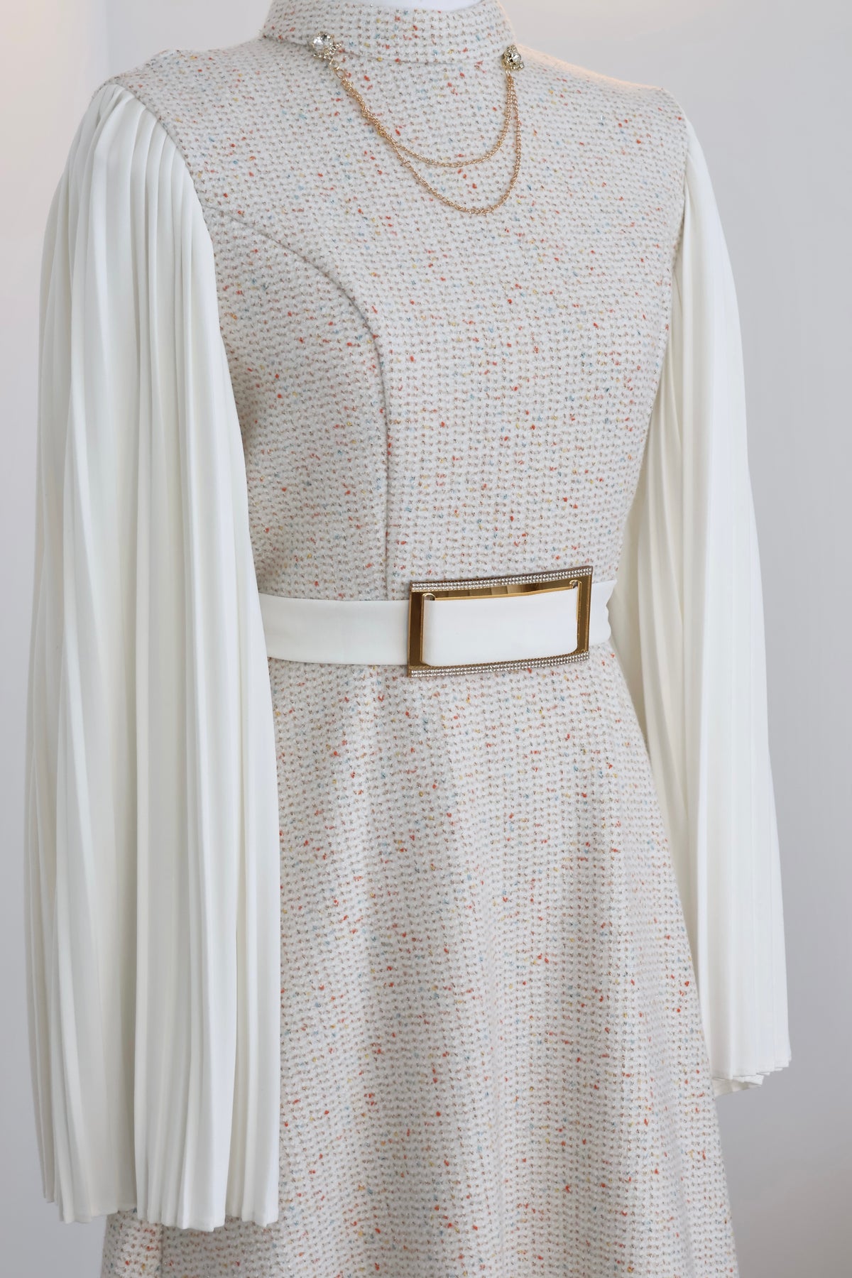 Élise Pleated Sleeve Dress
